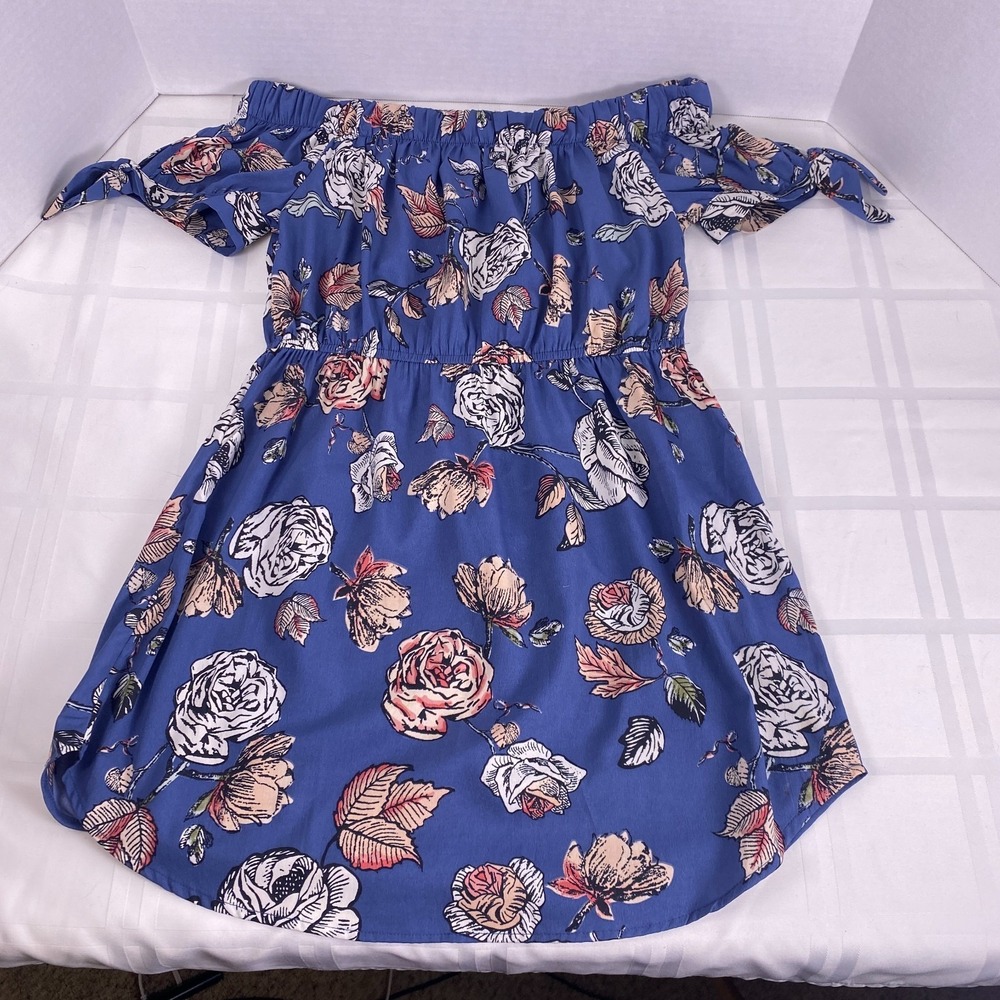 Hint of Blush Blue Floral Off Shoulder Fit Flare Tiered Summer Dress. Size Small
